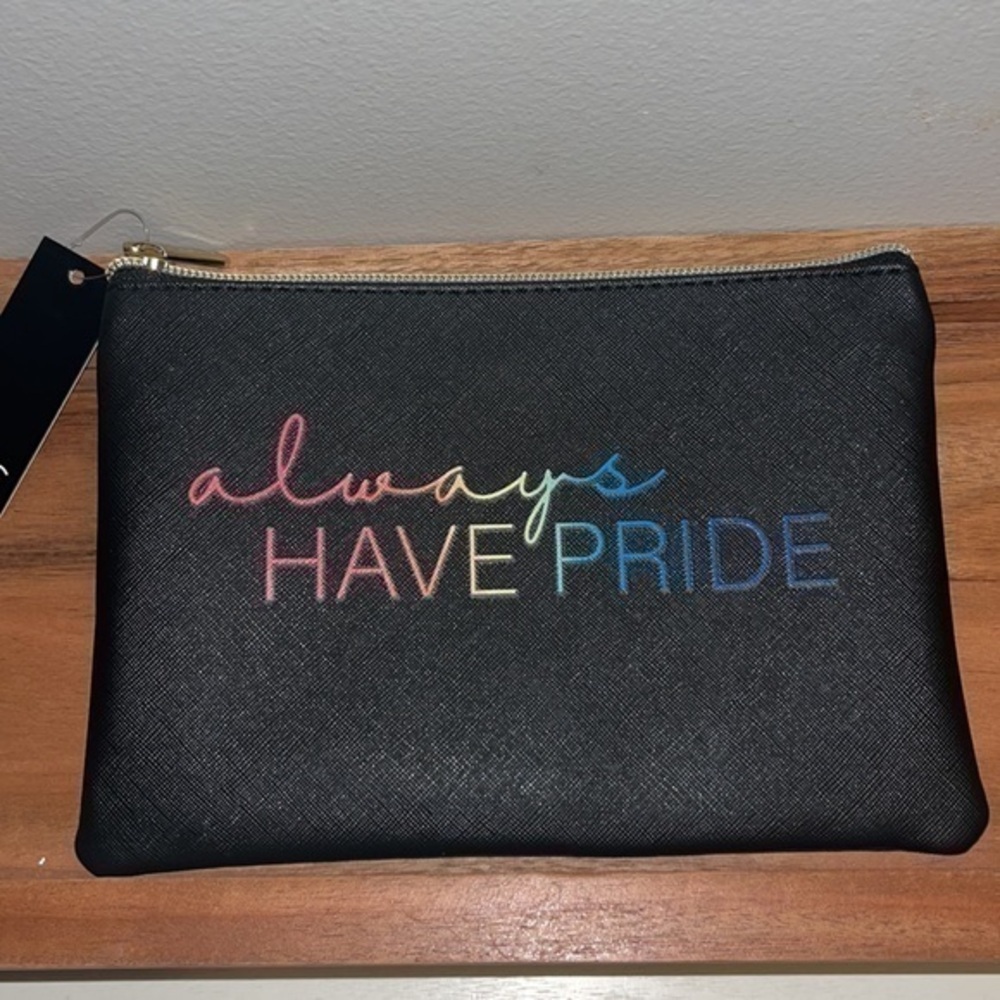 Makeup bag / clutch .NWT